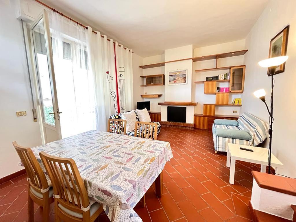 Pineta Apartament Tirrenia Ngoại thất bức ảnh