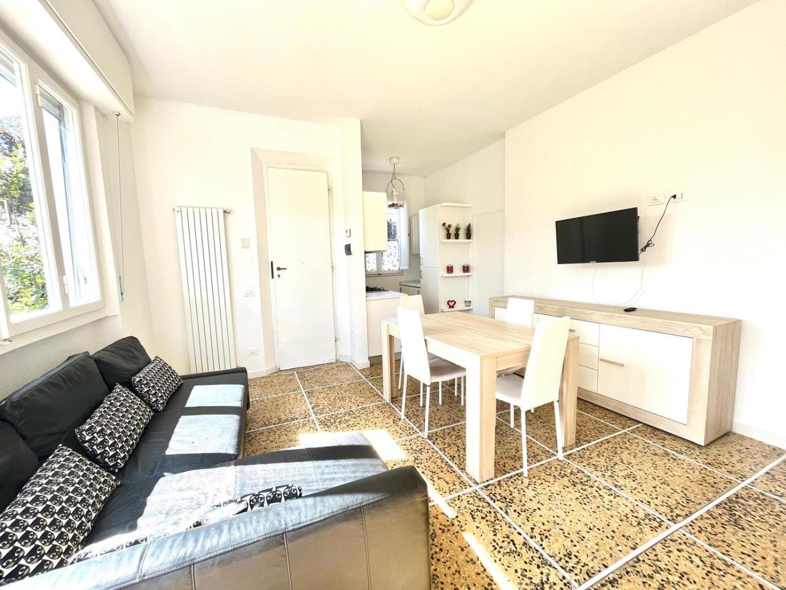 Pineta Apartament Tirrenia Ngoại thất bức ảnh
