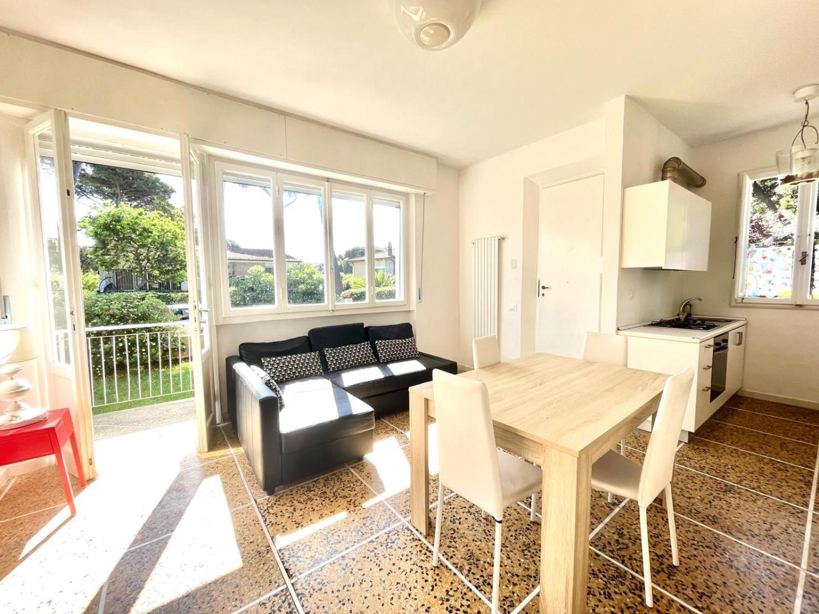Pineta Apartament Tirrenia Ngoại thất bức ảnh