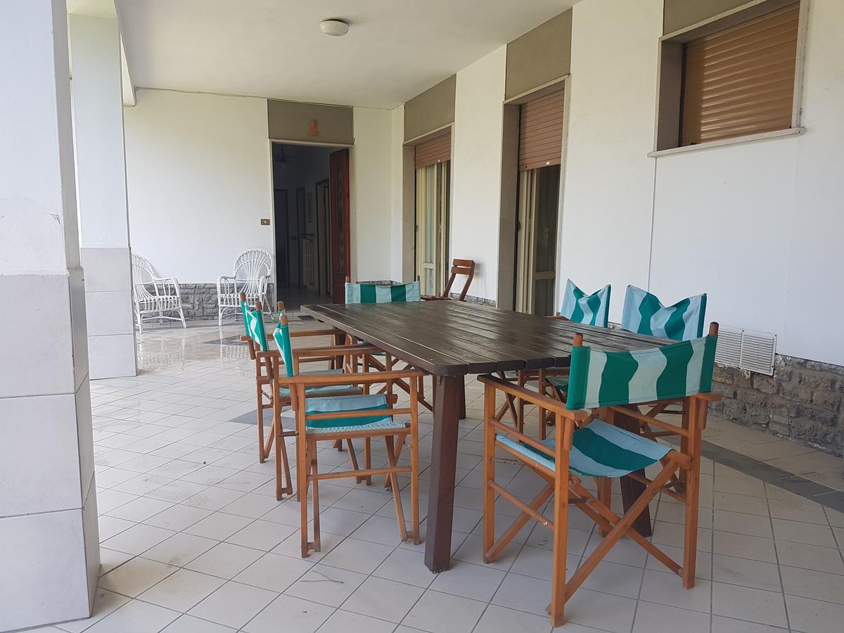 Pineta Apartament Tirrenia Ngoại thất bức ảnh